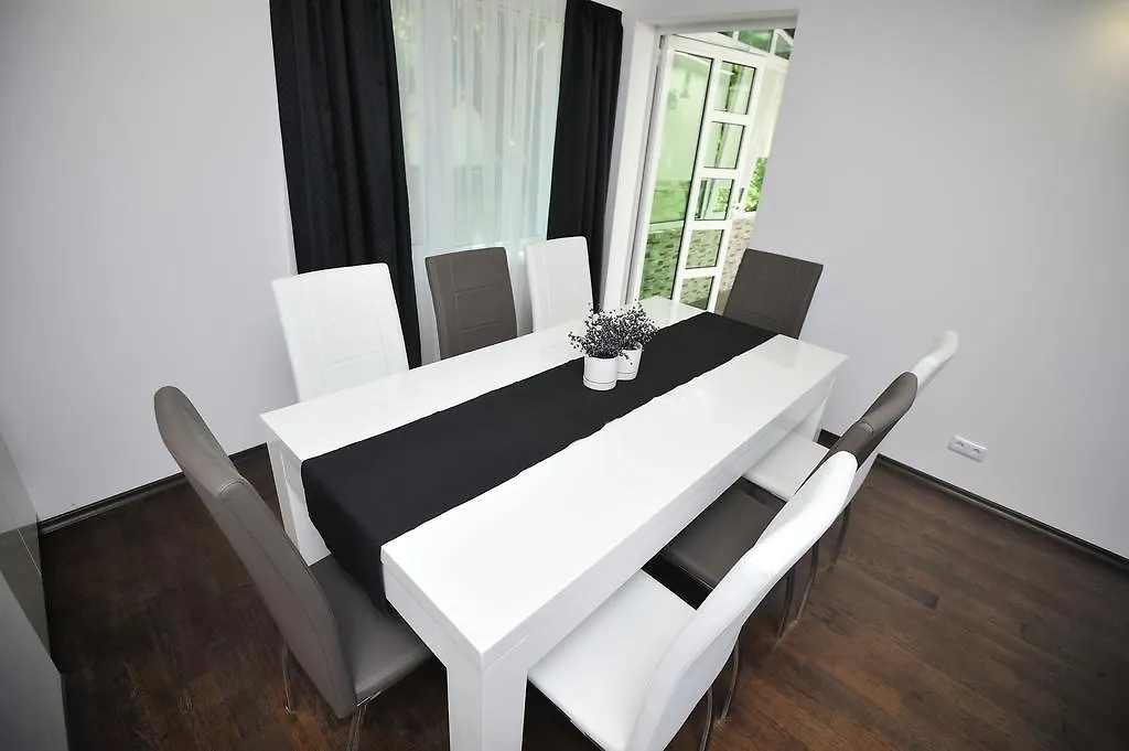 Parchevich Apartment Warna